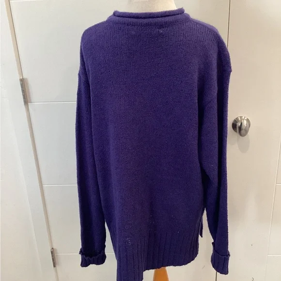 Vintage Carolyn Taylor Women's Turtleneck Sweater in Deep Purple - Picture 8 of 10